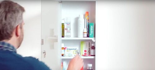 Junge Agentur Kreuzbergkind gestaltet medpex-TV-Spot - Bei medpex können Kunden ihre Hausapotheke auffüllen (Foto: Screenshot YouTube)