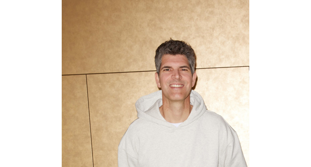 Mark Niedzballa ist neuer COO bei David+Martin - Mark Niedzballa grüßt als frischgebackener COO bei David +Martin - Foto: Markus Burke