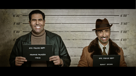 Zwei Mafia-Gangster hellen im TV-Spot ihre Zhne mit Perlweiss auf (Foto: Fette Pharma Gruppe)