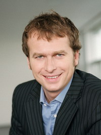Der ehemalige Sat.1-Chef Nicolas Paalzow ist CEO von Creative Cosmos 15