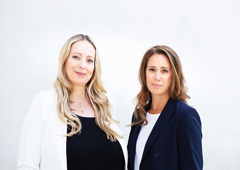 Frühere ProSiebenSat.1-Managerinnen gründen Agentur für Product Placement - Kerstin Bensch (l.) und Jeannine-Denise Stuiber wollen Markenartikler mit TV-Sendern zusammenbringen (Foto: Particibrand)