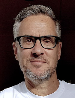 NZZ Deutschland-Geschäftsführer verlässt das Unternehmen - Unter Jan-Eric Peters ist die NZZ in Deutschland profitabel geworden - Foto: privat