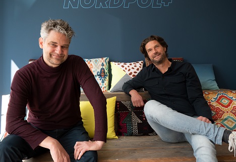 Das Pia Nordpol+ Kreationleitungs-Duo (v.l.) Sebastian Radack und Tim Schierwater freuen sich ber den ARD Pitch-Gewinn - Foto: Pia Nordpol+