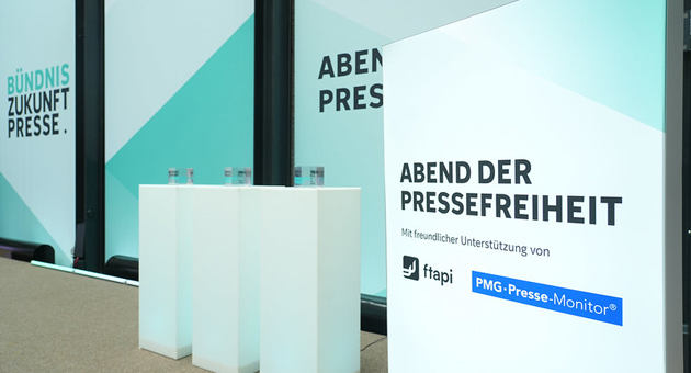 "Pressefreiheit ist die Bedingung dafür, dass Demokratie atmen kann" - Das Bündnis Zukunft Presse von MVFP und BDZV hat Anfang Mai 2026 den Einsatz für unabhängigen Journalismus geehrt – Foto: Jason Harrell