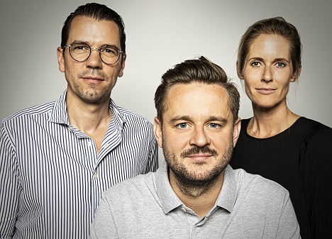Heimat-CEO Maik Richter, Jan Paul Schwarz und TBWA-CEO Kristina Weng (v.l.) - Foto: Heimat