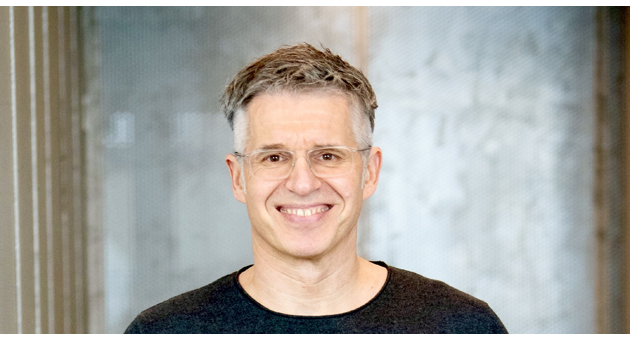 Bitkom-Studie: Deutsche hören pro Woche fast drei Stunden Podcasts - Bitkom-Hauptgeschäftsführer Dr. Bernhard Rohleder legt neue Zahlen zur Podcast-Nutzung vor - Foto: Bitkom