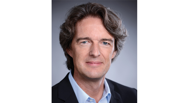 QTRADO: Dirk von Rüden grüßt als neuer Marketing-Chef - Dirk von Rüden ist ab April 2025 bei QTRADO für Marketing + Vertrieb verantwortlich - Foto: Johanna Schindler