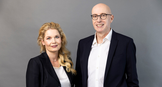 Burda Forward stellt sich neu auf - Die Burda-Forward-CEOs Lydia Rullkötter und Daniel Steil setzen künftig auf die drei Kernbereiche journalistische Marken, Technologie und Produktinnovationen - Foto: Dominik Gigler für Hubert Burda Media