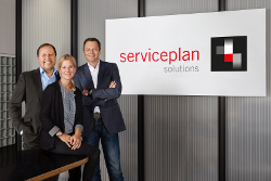 Florian Paul, Diana Gnder, Stephan Petschow (v.l.) (Foto: Serviceplan)