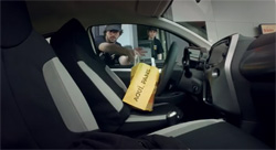 Saatchi & Saatchi London spielt Streiche mit Toyota -