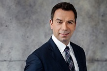 Alexander C. Schmidt ist neuer CEO bei Kneipp (Foto: Kneipp)