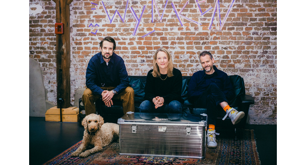 Wynken Blynken & Nod stellt Führung neu auf - Bilden das neue Führungsteam bei Wynken Blynken & Nod: Sebastian Schnell, Julia Gassner und Co-Founder Jens Theil (links) - Foto Wynken Blynken & Nod