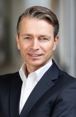 Mike Peter Schweitzer wird neuer Manager Standortmarketing Biotechnology bei der ZBM  Foto: Helaba
