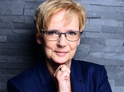 Petra Seelmann-Maedchen wird neue Leiterin Sales Solution im VDI Verlg - Foto: privat