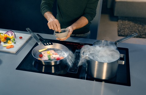 Siemens Hausgeräte: TV-Spot von Saatchi & Saatchi startet in Deutschland - Saatchi & Saatchi bringt das Siemens-Produkt inductionAir Plus mit einem TV-Spot ins deutsche Fernsehen. Foto: Saatchi & Saatchi