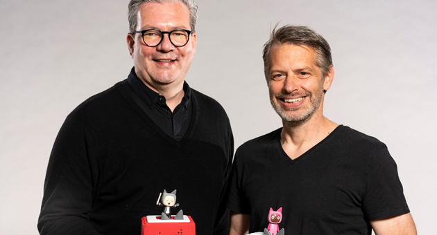 Tonies: Umsatz wächst um fast 40 Prozent - Marcus Stahl (l.) und Patric Faßbender, Mitgründer und Co-CEOs von Tonies, wollen die Expansion weiter vorantreiben - Foto: Tonies