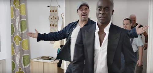Bruce Darnell juriert für Einrichtungspartnerring VME im TV - Der TV-Juror aus 'Germanys Next Topmodel' Bruce Darnell tritt für den Einrichtungspartnerring VME in Aktion (Foto: Einrichtungspartnerring VME)