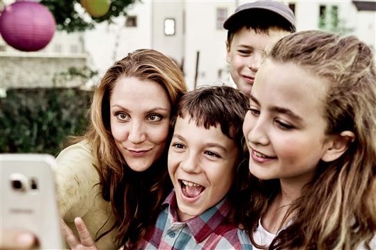 Familie Heins geht im zehnten Spot auf Klassenfahrt (Foto: Deutsche Telekom)