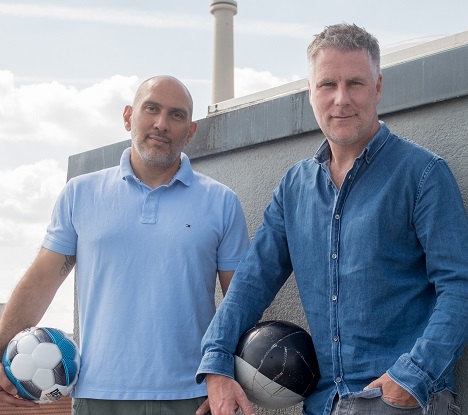 antoni beteiligt sich an Start-up ID League - Hischam Telib und Sven Dörrenbacher (v.l.) freuen sich auf die Zusammenarbeit. (Foto: Mentzel/antoni)