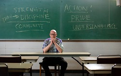 History und Crime + Investigation machen 'Die Welle'-Doku frei verfügbar - Die Dokumentation 'The Invisible Line' von Crime + Investigation thematisiert Ron Jones‘ 'Welle'-Experiment. (Foto: PR/CI/Getty/White)