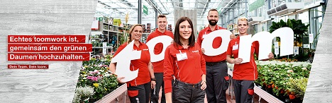 Neue Recruiting-Kampagne von toom startet - Die neue Recruiting-Kampagne zeigt, dass 'toomwork' bei der Baumarktkette besonders wichtig ist – Foto: Leagas Delaney
