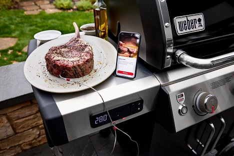Weber-Stephen mit neuer Media-Agentur - In der neuen Weber-Kampagne von Mediaplus sollen die Vorzüge des Smart Grilling beleuchtet werden - Foto: Mediaplus