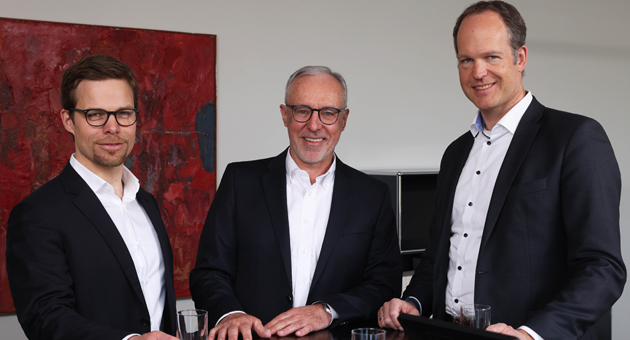 Paul Wehberg wird ab Juli 2023 die Geschftsfhrung von Axel Gleie bernehmen und gemeinsam mit Jens Wegmann Unternehmensgruppe NOZ/ mh:n Medien leiten (v.l.)  Foto: Michael Staudt