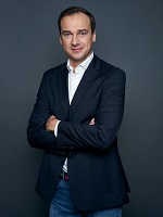 Klarna gibt DACH-Media-Etat an MediaCom - MediaCom-CDO Christian Wilkens freut sich auf die Zusammenarbeit mit Klarna (Bild: MediaCom)