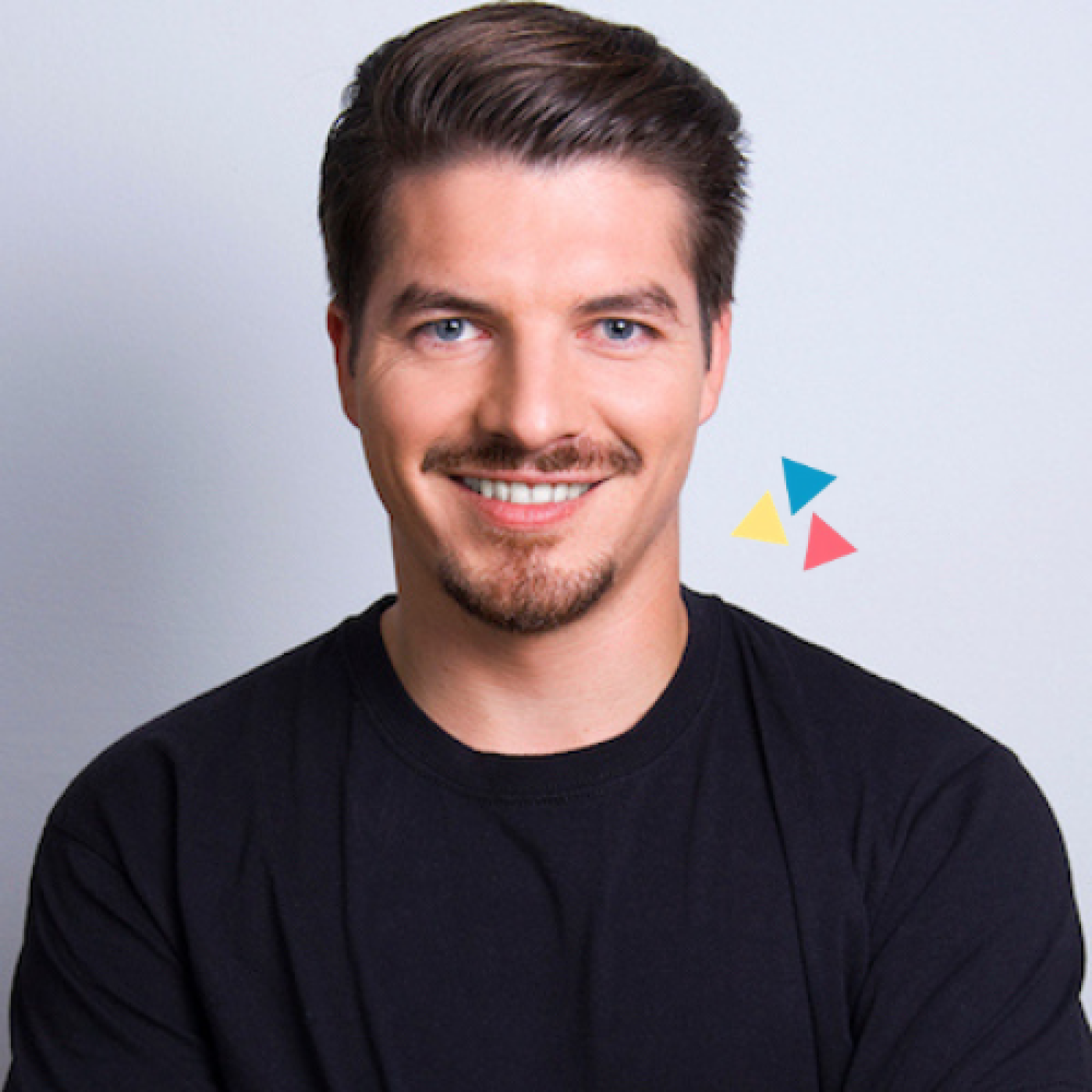 Conversational Advertising-Agentur Cavai startet in Deutschland - Florian Wolf grüßt als Cavai-Manager in München - Foto: Cavai