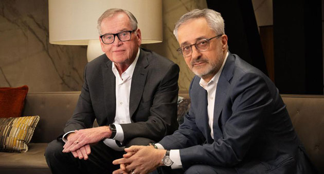 Omnicom-Übernahme: IPG hat 2025 3.200 Beschäftigte entlassen - Kurz vor dem Merger-Abschluss: Omnicom-CEO John Wren (links) und IPG-CEO Philippe Krakowsky – Fotos: Omnicom + Interpublic