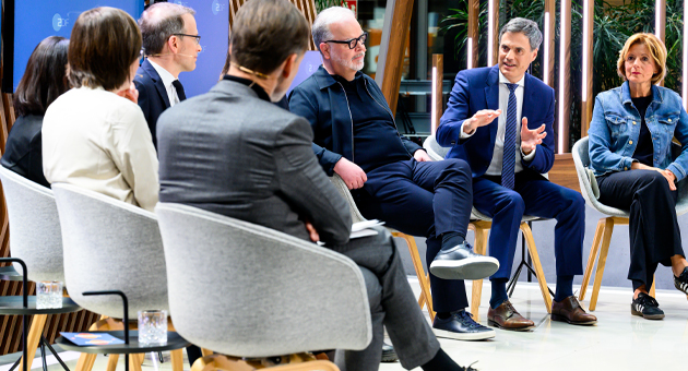 Das ZDF als Enabler von Netzwerk-Partnerschaften - In der Diskussion: (v. re.) Malu Dreyer, Norbert Himmler, Frank Lobigs Copyright: ZDF/Svea Pietschmann