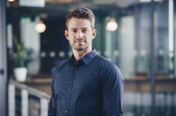 ShowHeroes launcht Targeting-Lösung für Connected-TV - ShowHeroes-CEO Ilhan Zengin erweitert das Unternehmensportfolio um Semantic Targeting im Bereich CTV - Foto: Showheroes Group