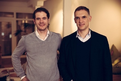 Conceptbakery fusioniert mit britischer Digital-Agentur Zone - Felix Holzapfel (CEO Deutschland Zone) und James Freedman (Executive Chairman Zone) (v.l.) (Foto: Zone)