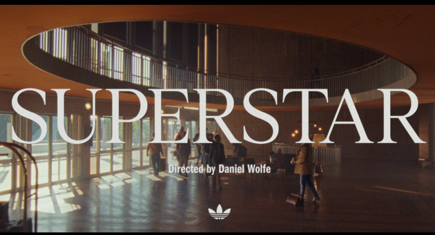Daniel Wolfe fhrte beim Film "Superstar" Regie - Screenshot: Adidas