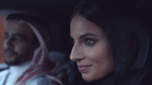 Audi und thjnk legen einen Spot vor, der die neue Fahrerlaubnis von Frauen in Saudi-Arabien inszieniert (Foto: thjnk)