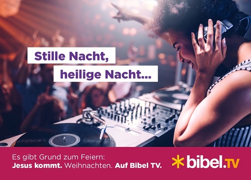 Bibel TV startet erstmals Weihnachtskampagne - Bibel TV wirbt in der Weihnachtszeit für christliche Werte und sein Programm (Foto: obs/Bibel TV)