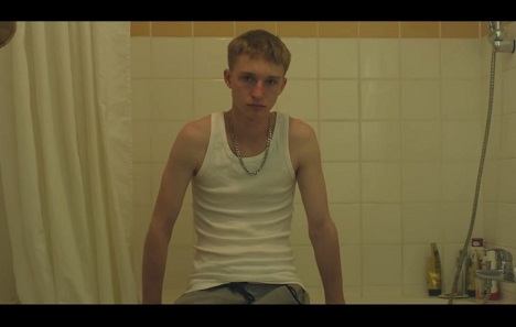 BBDO und Caritas entwickeln Kampagne zur Suizidprävention - Das Musikvideo zum Song "Du bist mir wichtig" ist auf YouTube zu sehen (Foto: Screenshot YouTube)