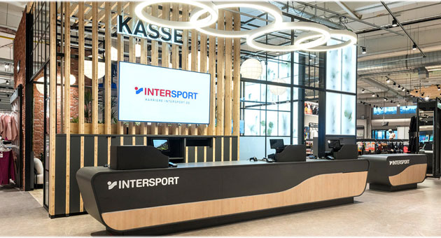 Intersport schließt seine Werbeflächen der One Tech Group an - Die Screens in den Intersport-Outlets lassen sich nun programmatisch buchen - Foto: Intersport