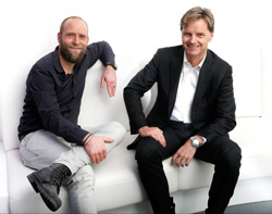 Plan.Net Gruppe: 23,4 Prozent Umsatzplus - Markus Maczey (li.), CCO, und Manfred Klaus, Sprecher der Geschäftsführung der Plan.Net Gruppe (Foto: Plan.Net)