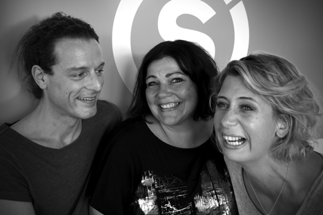Schipper Company verstärkt seine Führung - v.l.: Michael Räuschl, Martina Tiedemann und Sarah Basten (Foto: Schipper Company)