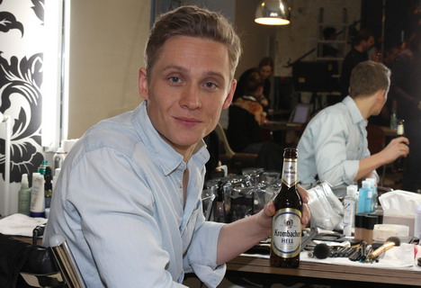 Matthias Schweighöfer wirbt für neue Krombacher-Sorte -