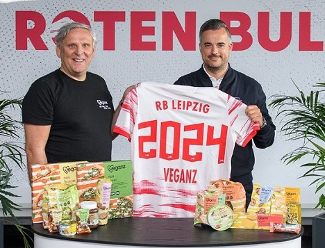 Veganz-Grnder Jan Bredack (l.) und Florian Hopp, Geschftsfhrer Finanzen beim RB Leipzig - Quelle: Veganz