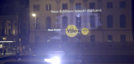 BBDO Berlin setzt den Schloss-Spezialisten Yale spektakulär in Szene - Gut getimter Aufschlag mit maximaler Aufmerksamkeit (Screenshot: Case-Video von BBDO)